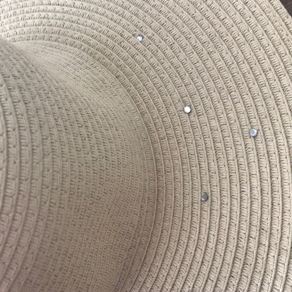 Summer hat ! - Picture 4 of 4